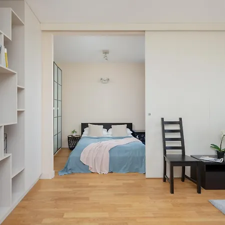 Cozy Near Metro Stoklosy By Renters ワルシャワ